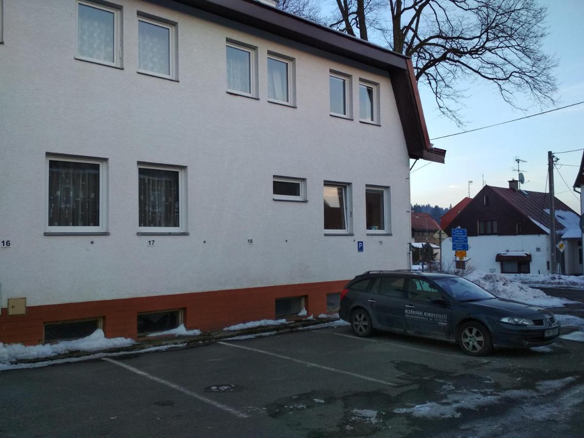 Apartman Pernink - Ubytovani V Srdci Krusnych Hor מראה חיצוני תמונה